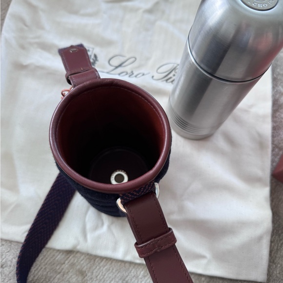Loro Piana water bottle cashmere exclusive - Picture 6 of 13